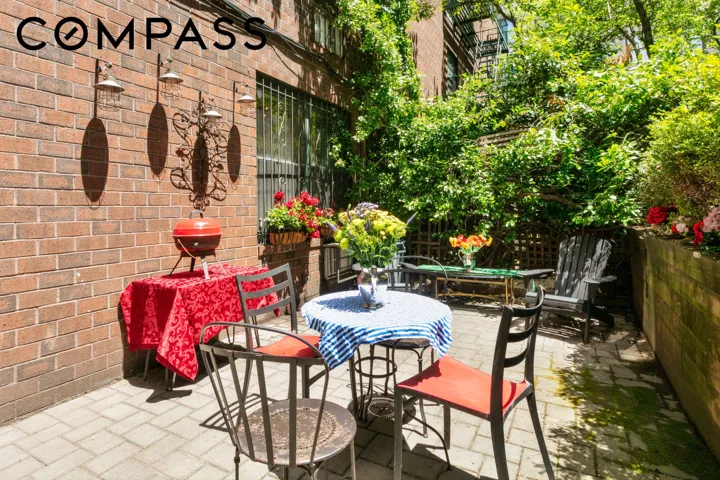 129 Barrow Street, New York City, NY 10014