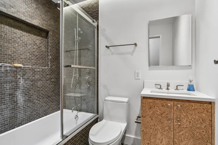 116 CENTRAL S Park, New York City, NY 10019