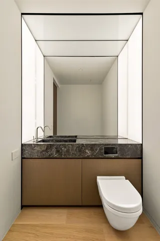 100 E 53RD Street, New York City, NY 10022