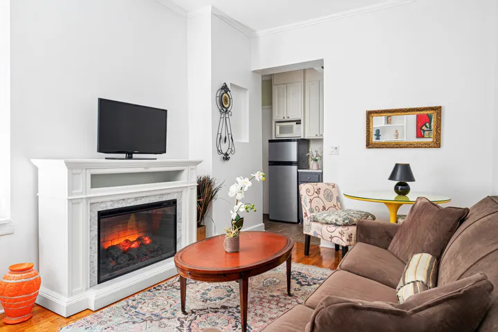 4 W 101ST Street, New York City, NY 10025