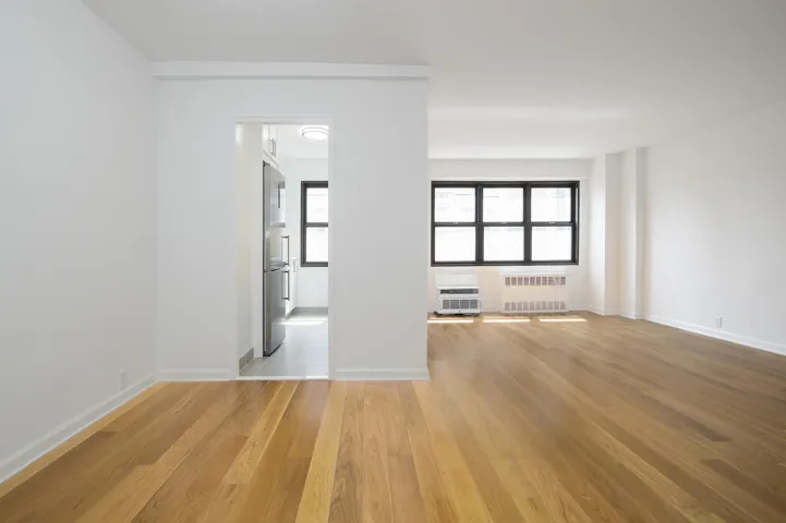 240 E 76th Street, New York City, NY 10021