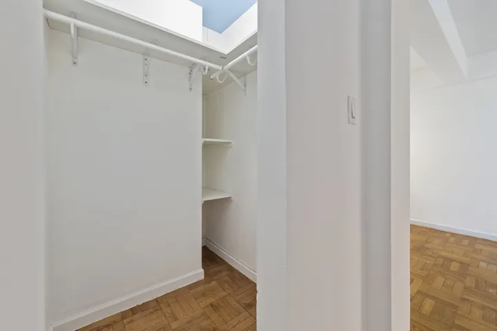 210 E 63rd Street, New York City, NY 10065