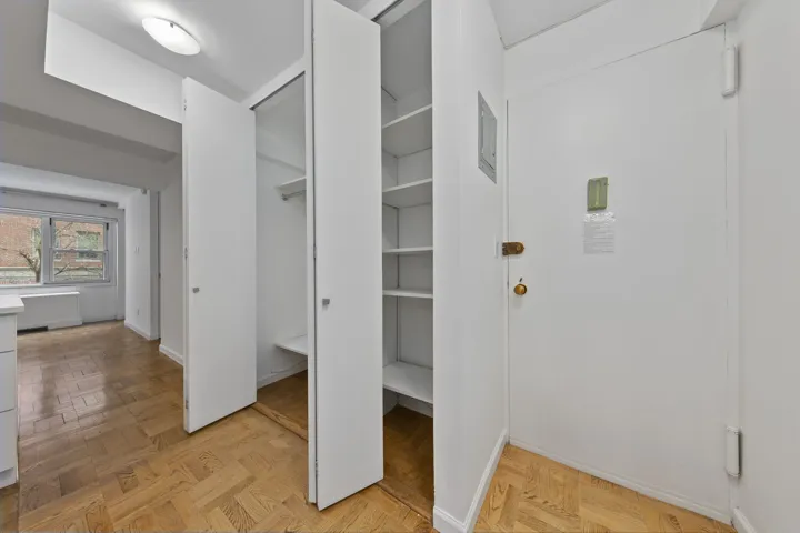 210 E 63rd Street, New York City, NY 10065