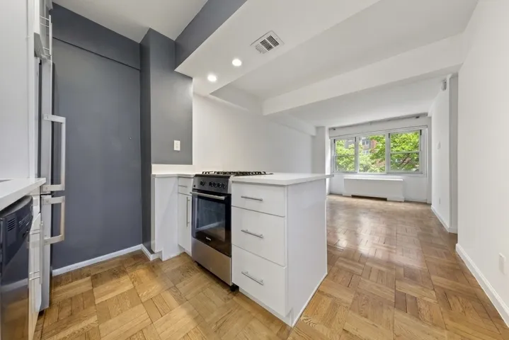 210 E 63rd Street, New York City, NY 10065