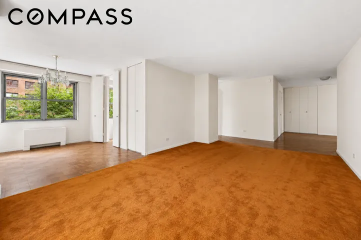 300 E 40th Street, New York City, NY 10016