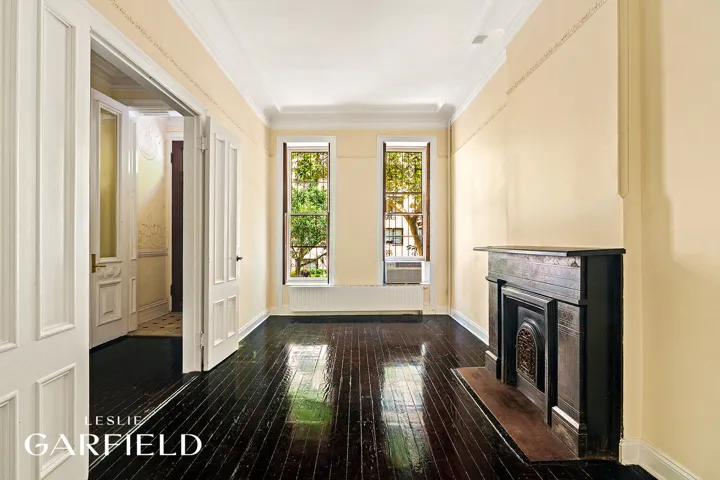332 E 69TH Street, New York City, NY 10021