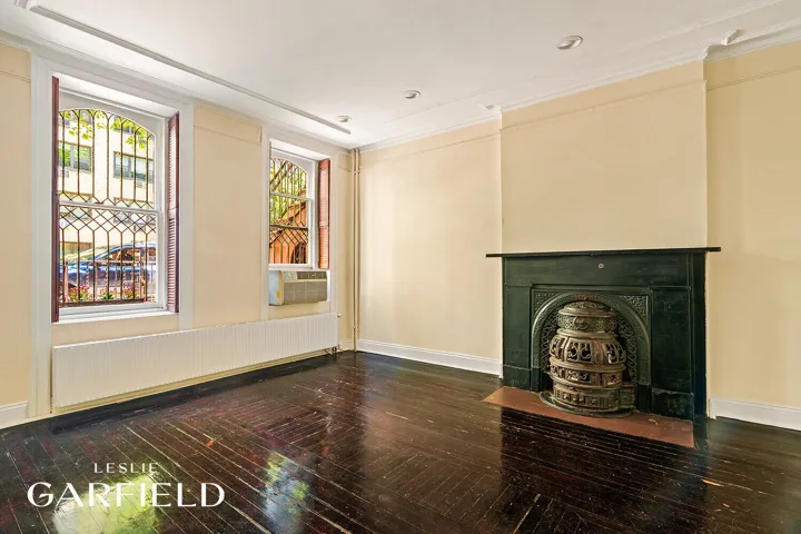 332 E 69TH Street, New York City, NY 10021