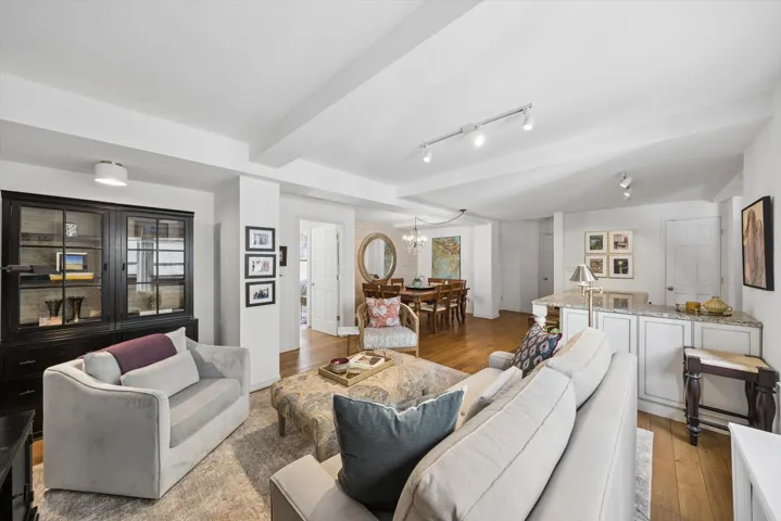 339 E 58th Street, New York City, NY 10022