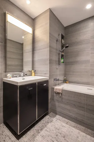 252 South Street, New York City, NY 10002