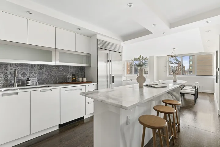 345 E 93RD Street, New York City, NY 10128