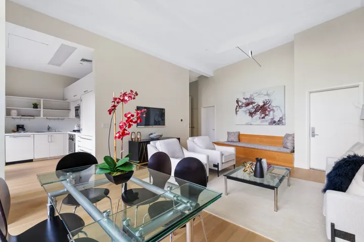 52 E 4TH Street, New York City, NY 10003