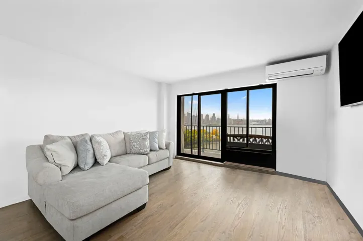25-40 Shore Boulevard, New York City, NY 11102