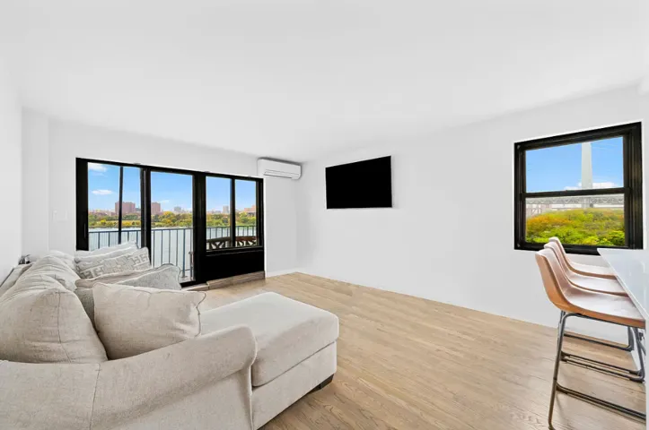 25-40 Shore Boulevard, New York City, NY 11102