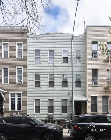 58 DIAMOND Street, New York City, NY 11222