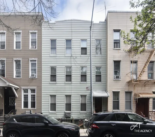 58 DIAMOND Street, New York City, NY 11222