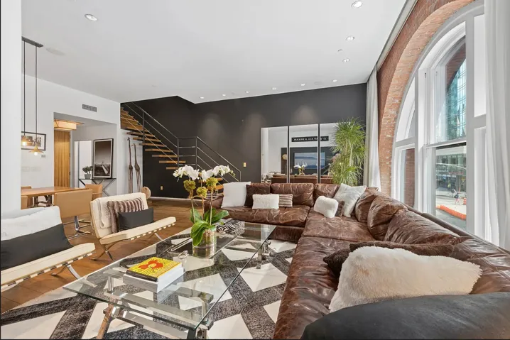 21 Astor Place, New York City, NY 10003