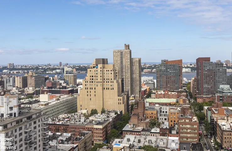 310 W 52ND Street, New York City, NY 10019