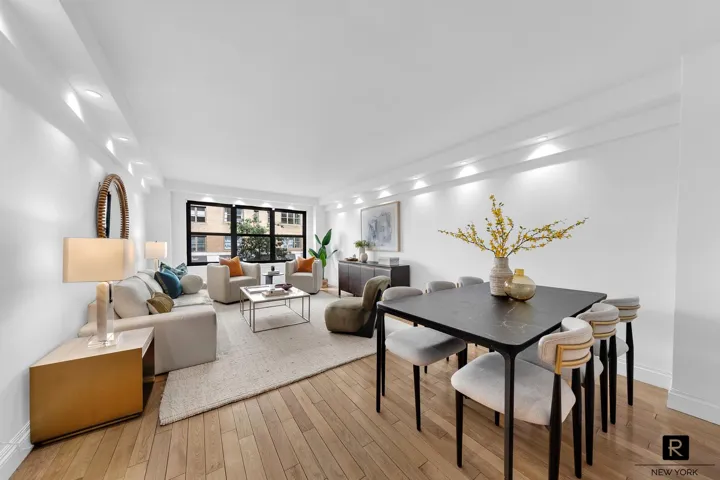 140 E 56th Street, New York City, NY 10022