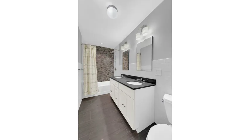 587 WARREN Street, New York City, NY 11217