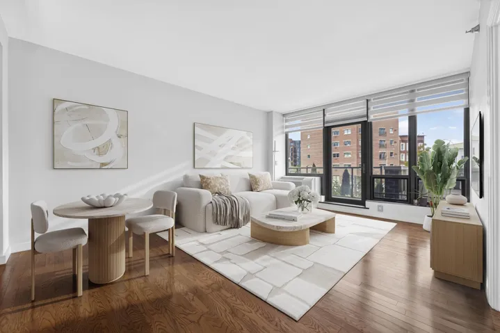 48-15 11th Street, New York City, NY 11101