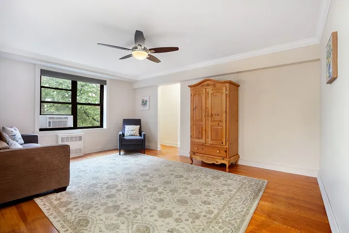 4489 Broadway, New York City, NY 10040