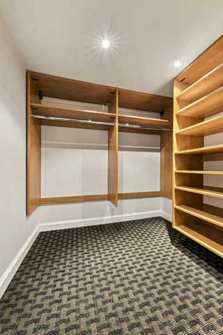 32 W 40TH Street, New York City, NY 10018