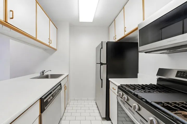 200 Rector Place, New York City, NY 10280