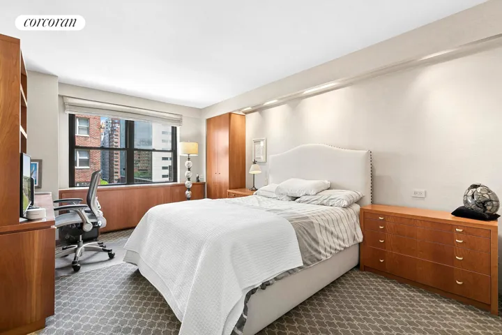 196 E 75th Street, New York City, NY 10021
