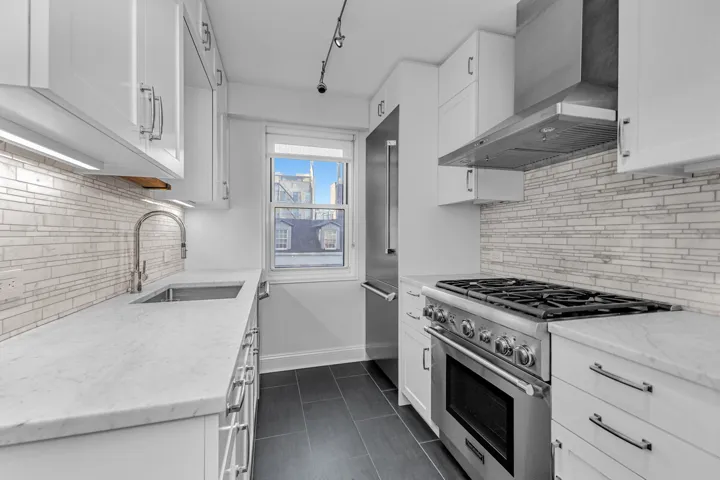 3 SHERIDAN Square, New York City, NY 10014