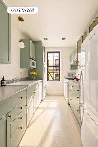 446 15th Street, New York City, NY 11215