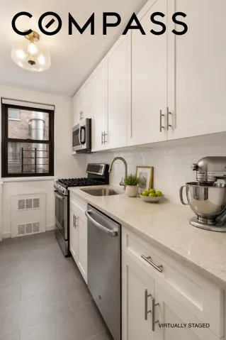 305 E 72nd Street, New York City, NY 10021