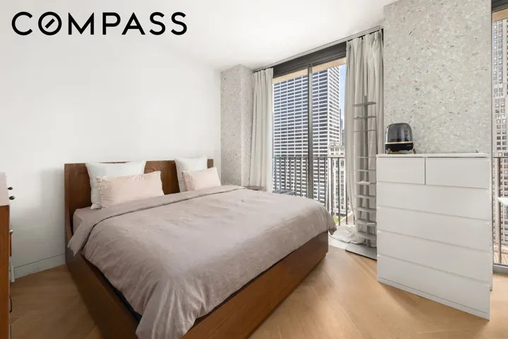 16 W 40th Street, New York City, NY 10018