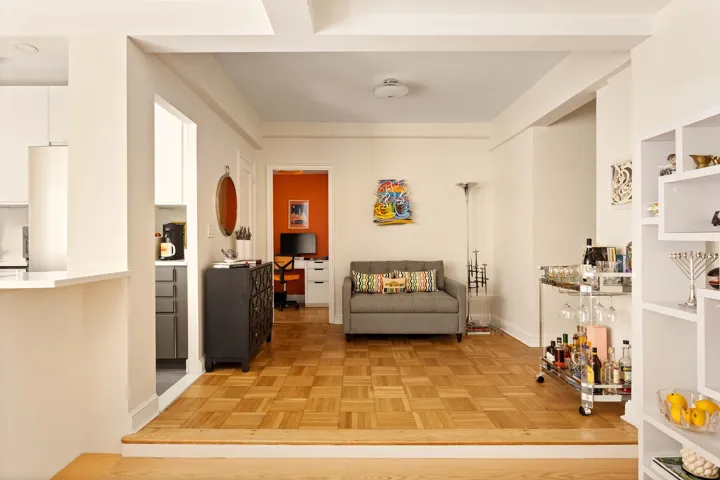 333 W 57TH Street, New York City, NY 10019