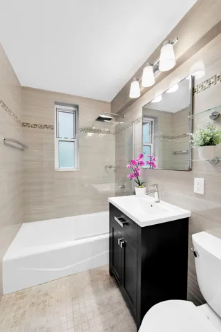302 E 88th Street, New York City, NY 10128