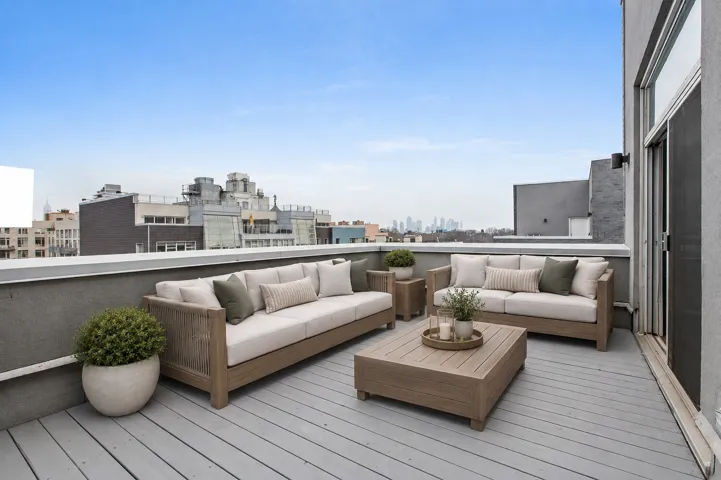 15 ROEBLING Street, New York City, NY 11211