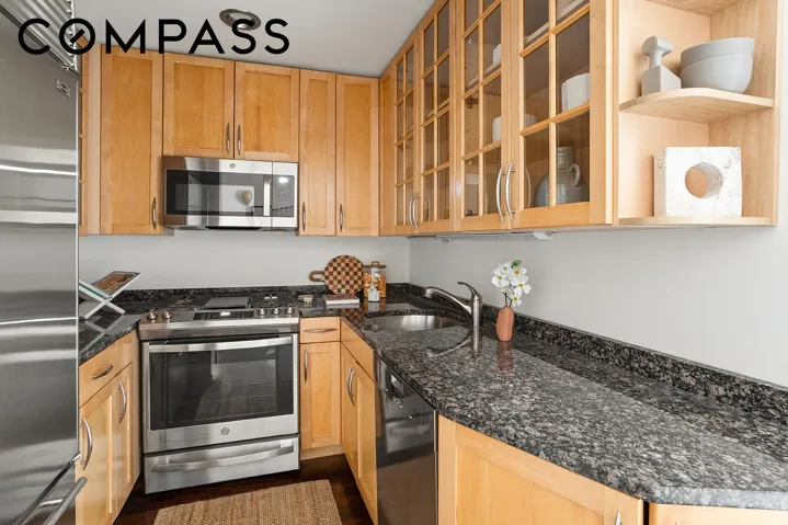 203 W 90th Street, New York City, NY 10024