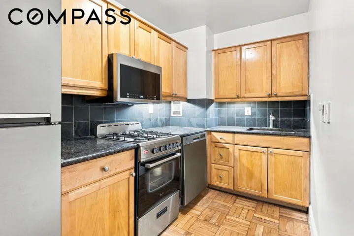 333 E 34th Street, New York City, NY 10016