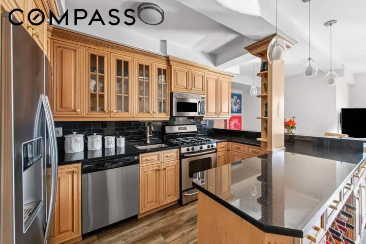 136 E 76th Street, New York City, NY 10021