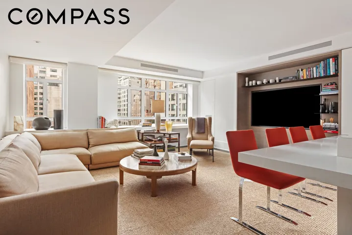 21 E 61st Street, New York City, NY 10065