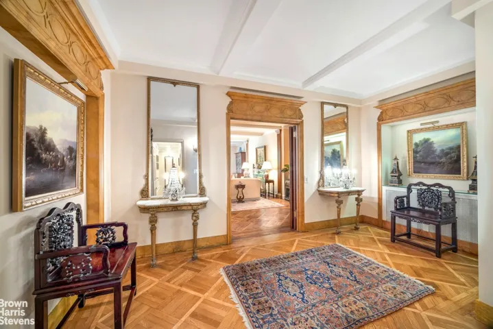 160 E 72ND Street, New York City, NY 10021