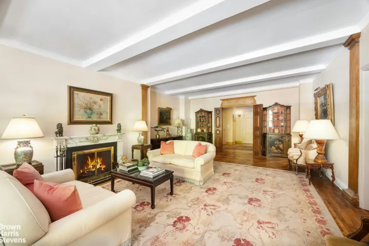 160 E 72ND Street, New York City, NY 10021