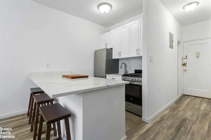 330 E 83RD Street, New York City, NY 10028
