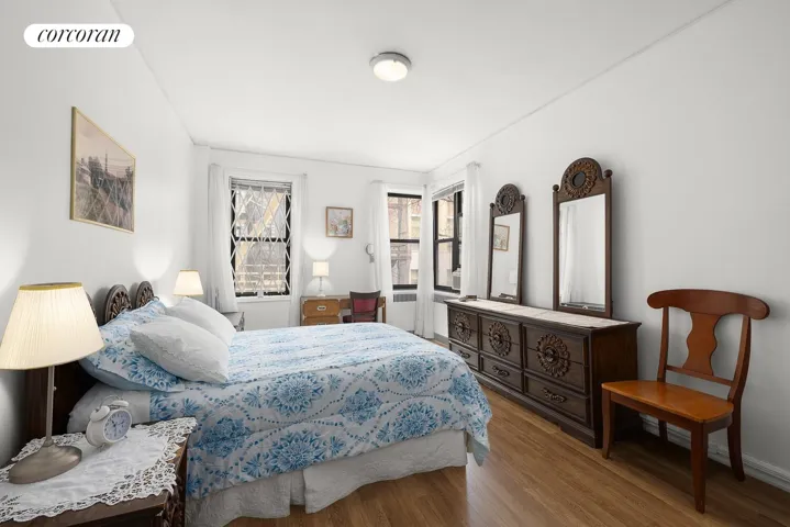 225 W 25TH Street, New York City, NY 10001