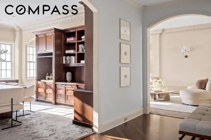 45 E 66th Street, New York City, NY 10065