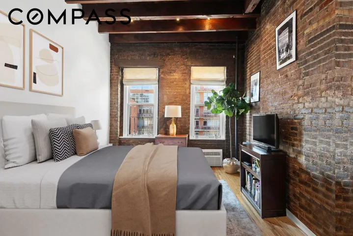 92 Horatio Street, New York City, NY 10014