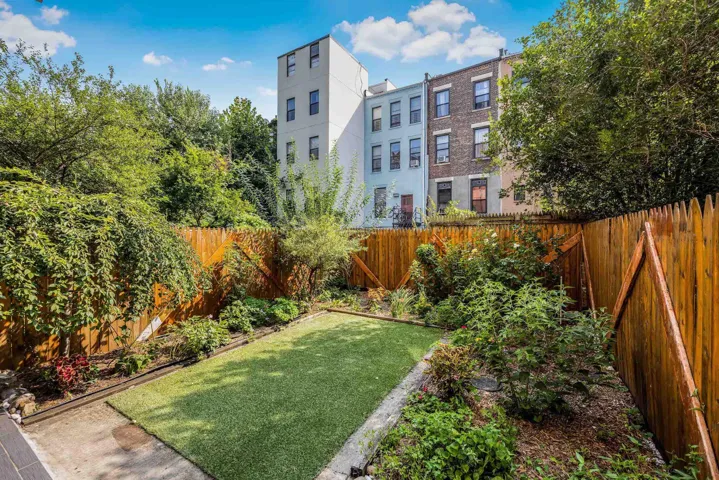 232 W 137th Street, New York City, NY 10030