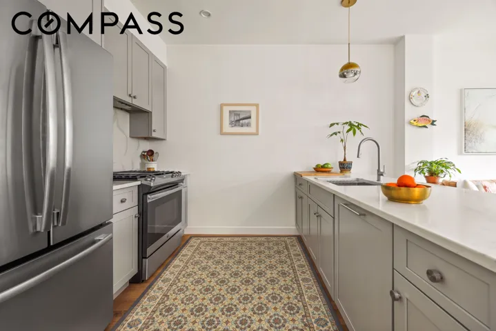 190 E 7th Street, New York City, NY 11218