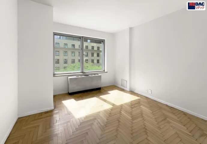 301 W 57th Street, New York City, NY 10019