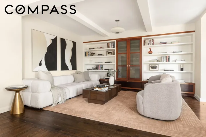 300 W 23rd Street, New York City, NY 10011