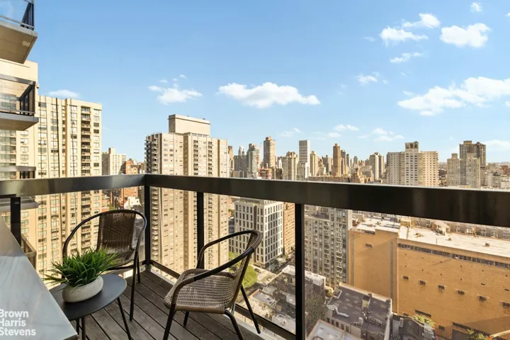 515 E 72ND Street, New York City, NY 10021
